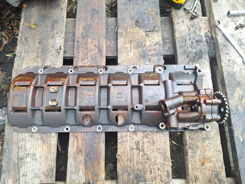 Pompa oleju Magneti Marelli wraz z płytą BMW silniki M52tu e46 e39