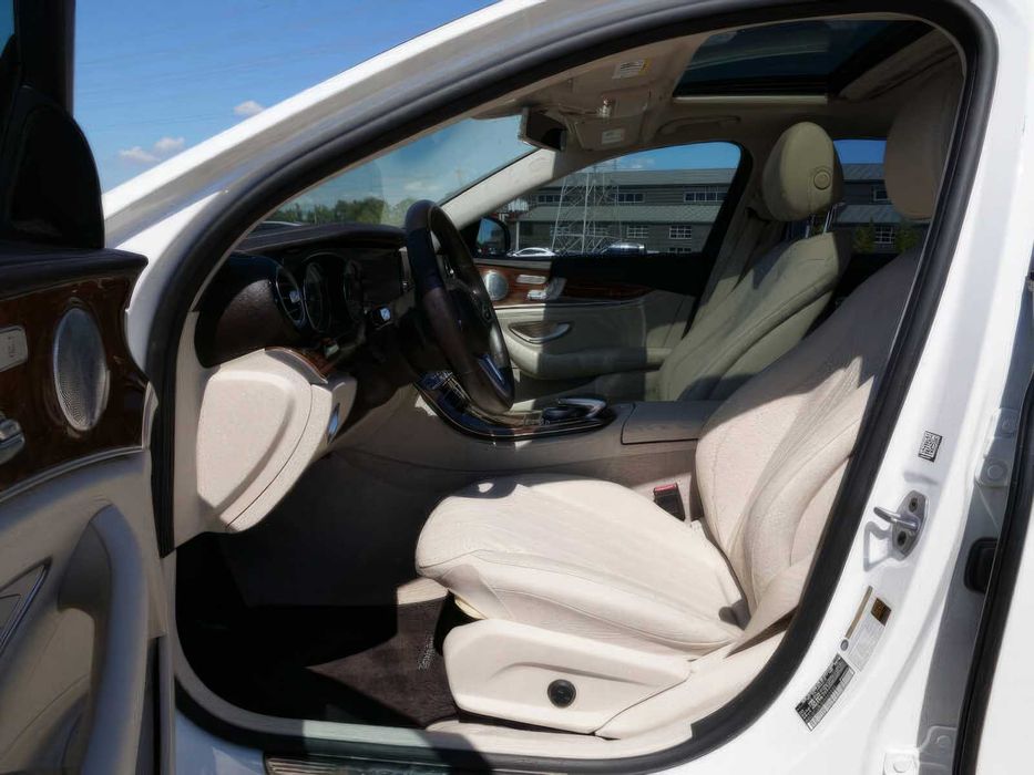 Mercedes-Benz E-Class E 300      2019