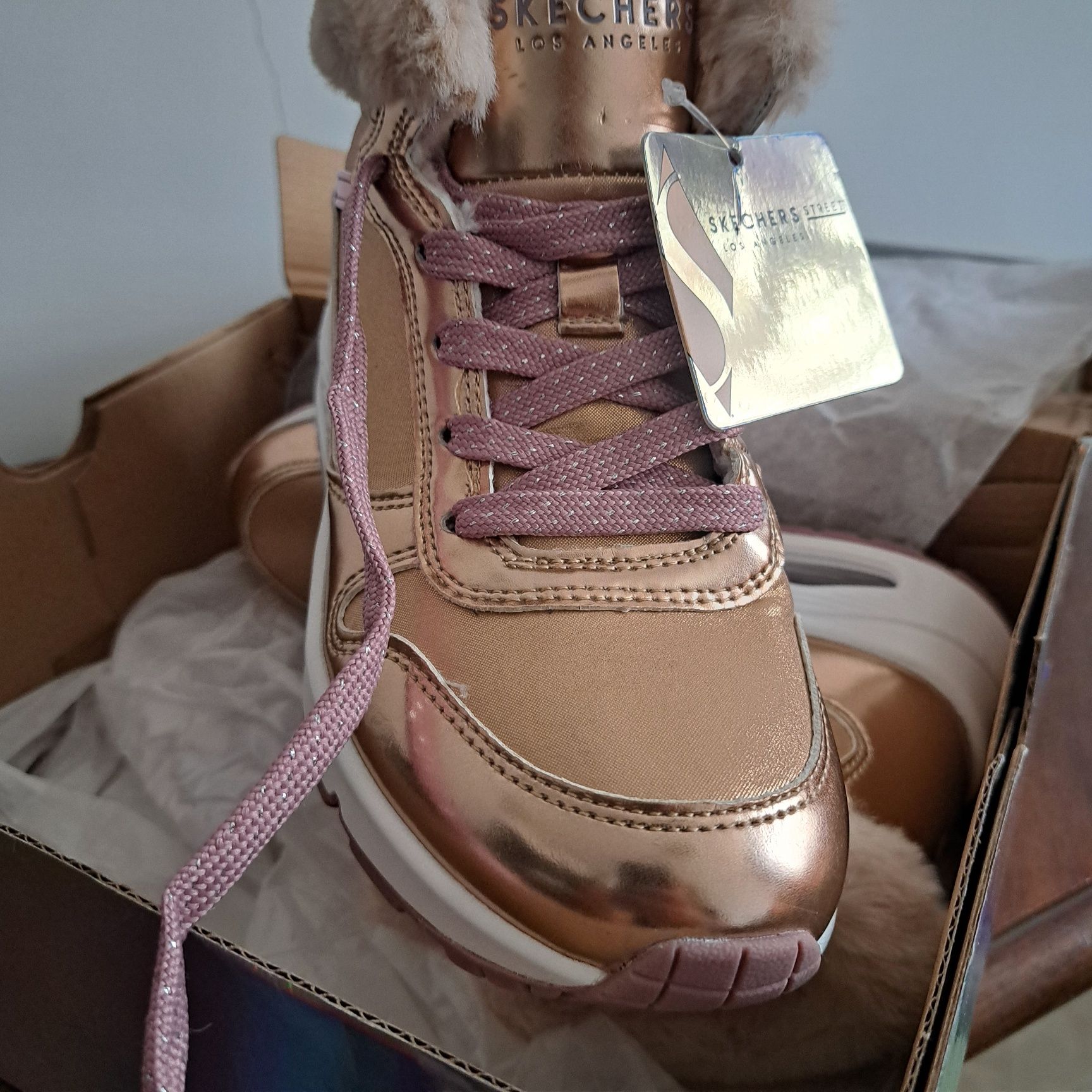 Sapatilhas botins dourado Skechers