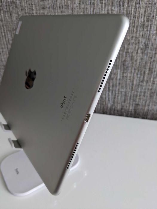 Apple iPad Pro 9.7 на 128 GB #123