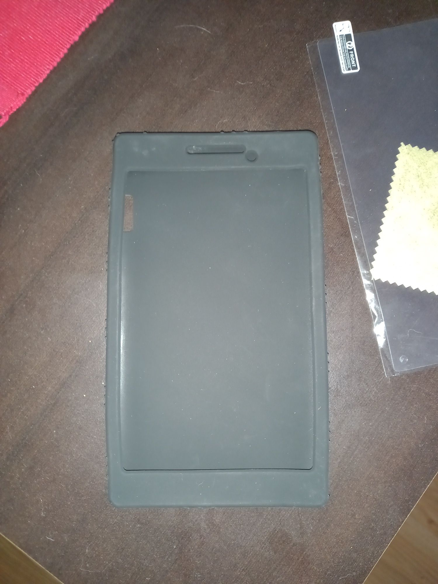 Vendo capa/película tablet Lenovo