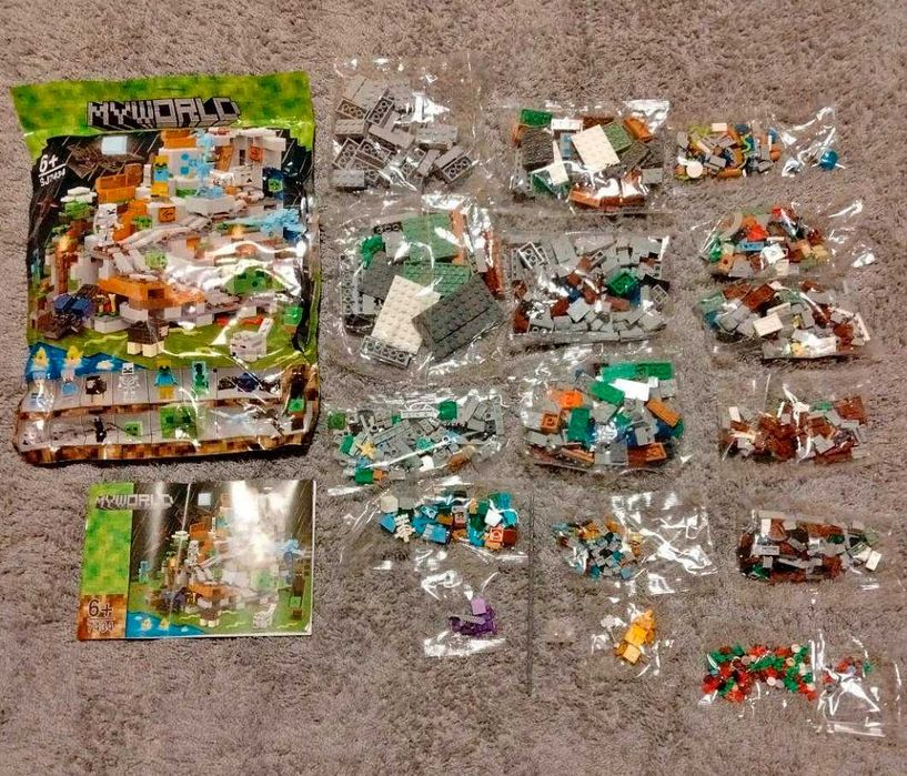 Огромный Лего Майнкрафт Горная пещера, 1000 деталей. MINECRAFT