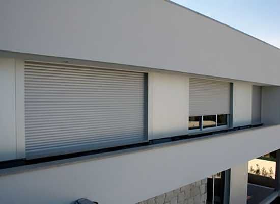 Estores, reparação e montagem elétricos e manu , blackout, cortinados