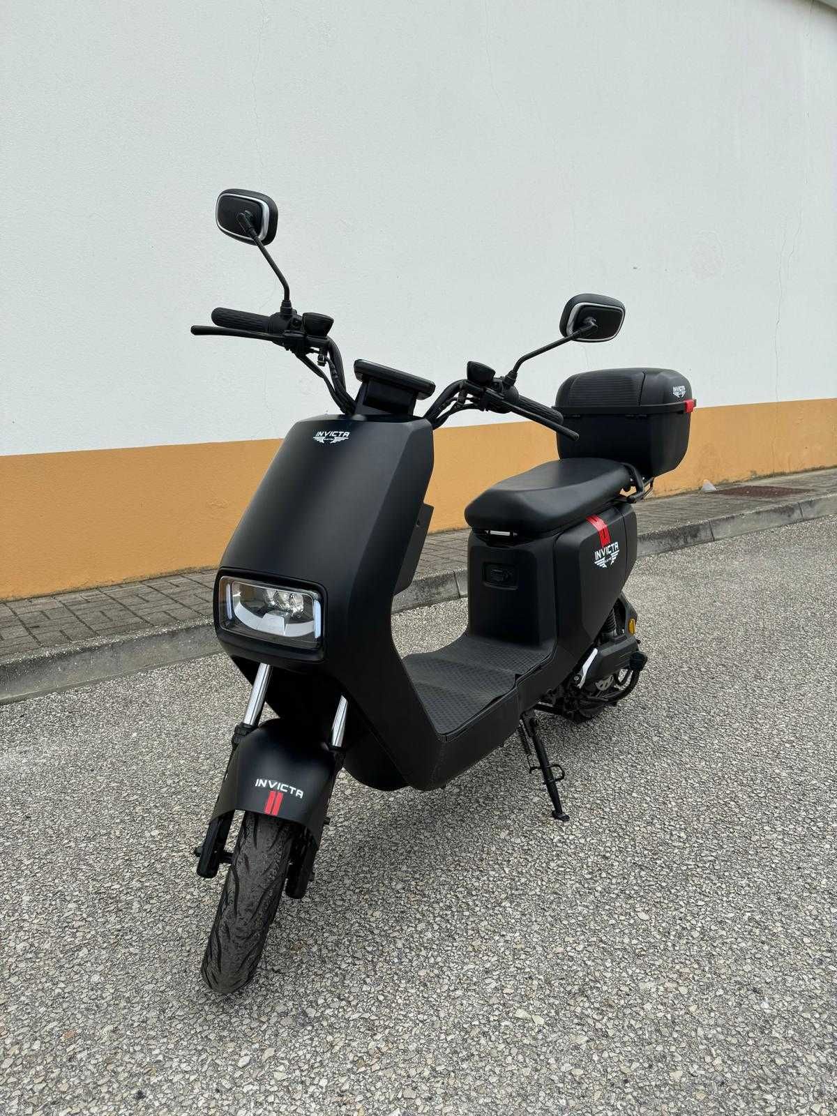 Scooter eléctrica, 60v 250w da marca INVICTA (SEM CARTA)