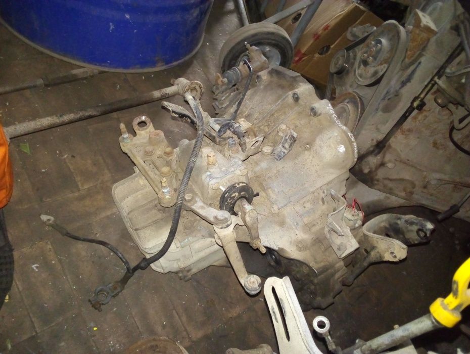 Toyota carina Е МКПП 97г.1.6-1.8бенз.