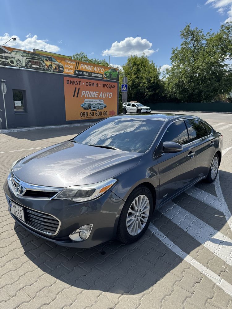 Продам Toyota Avalon
