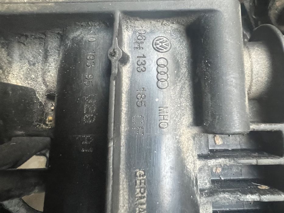 Колектор впускной Audi A4 B8 A5 Q5 1.8 2.0 TFSI 06H133185 BH AA AE CF