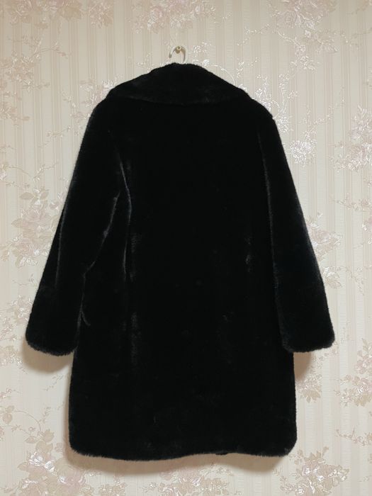 Шуба з єко хутра Mango