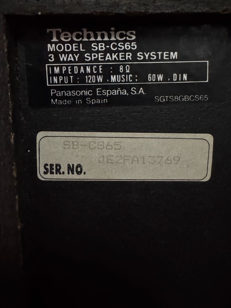 Colunas Technics Model SB-CS65