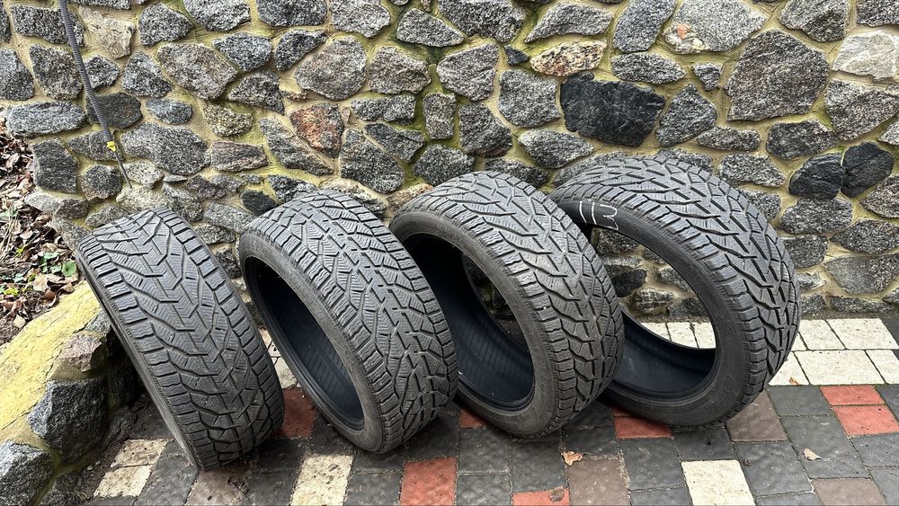 Резина зимня Tigar Winter 235/45 R18