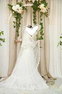 Свадебное платье-комплект 2 в 1 + фата, размер 42 (укр)