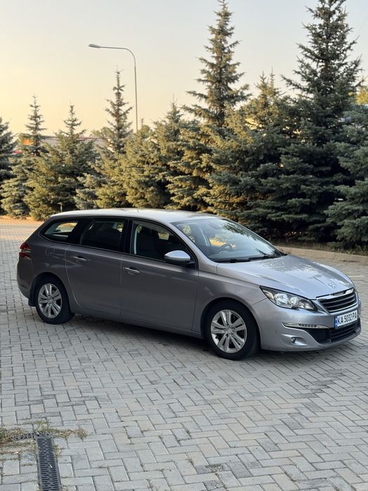 Продам Peugeot 2015