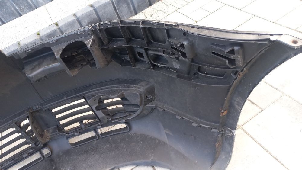 VW Passat b5 lift fl zderzak przód przedni czarny lc9z
