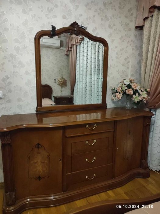 Великий набір меблів з Італії. Ексклюзивні меблі. 9 одиниць