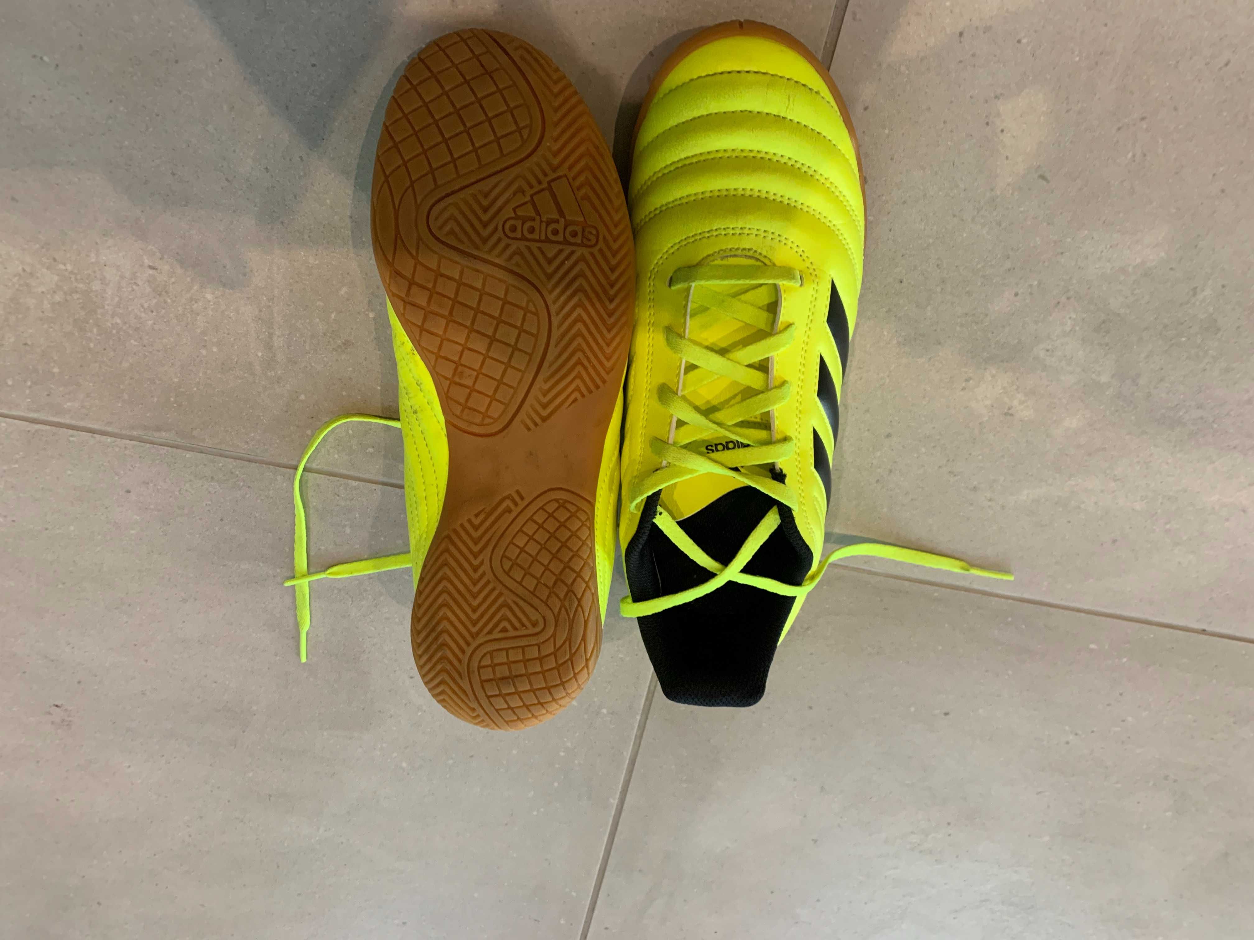 obuwie halowe -  adidas  F35451 copa  halowe r.   38,5