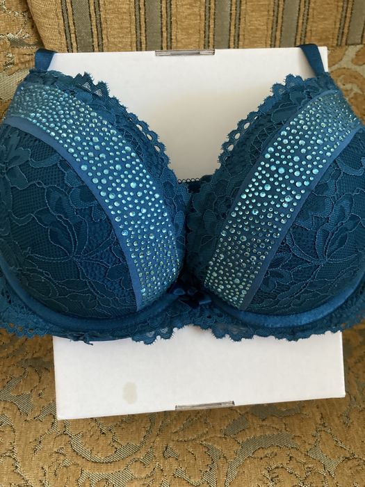 Продаю бюстгальтер.очень красивый, отличное качество,