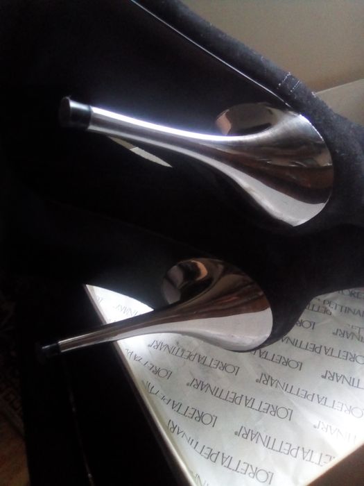 Женские замшевые сапоги Medea