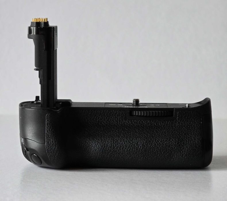 Punho Battery Grip BG-E11 Canon