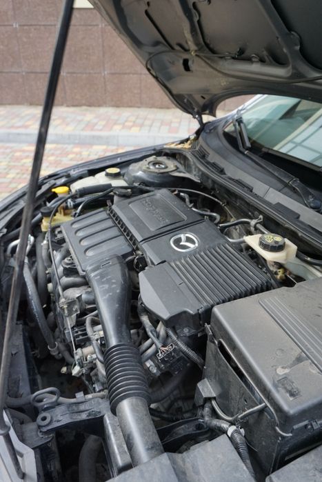 Авто Mazda 3/хетчбек