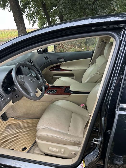 Продам Lexus gs300