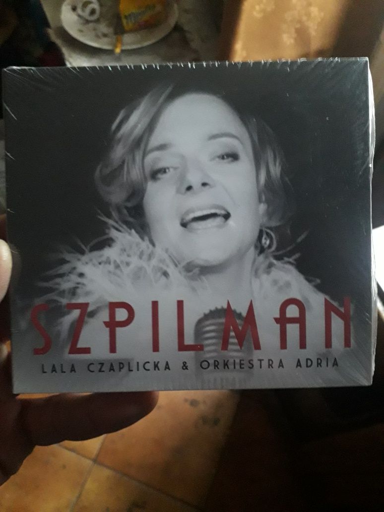 Płyty cd i DVD nowe z folią sprzedam wszystko