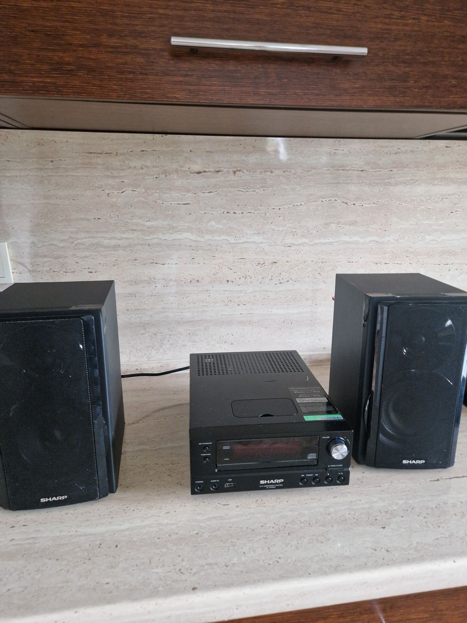 Mini wieża Sharp XL-HF200P