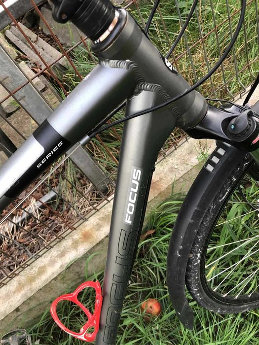 rower 28 cali L focus elegancki błotniki gotowy do jazdy