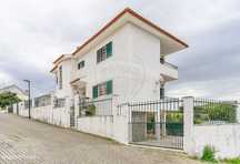 Moradia T5 para venda
