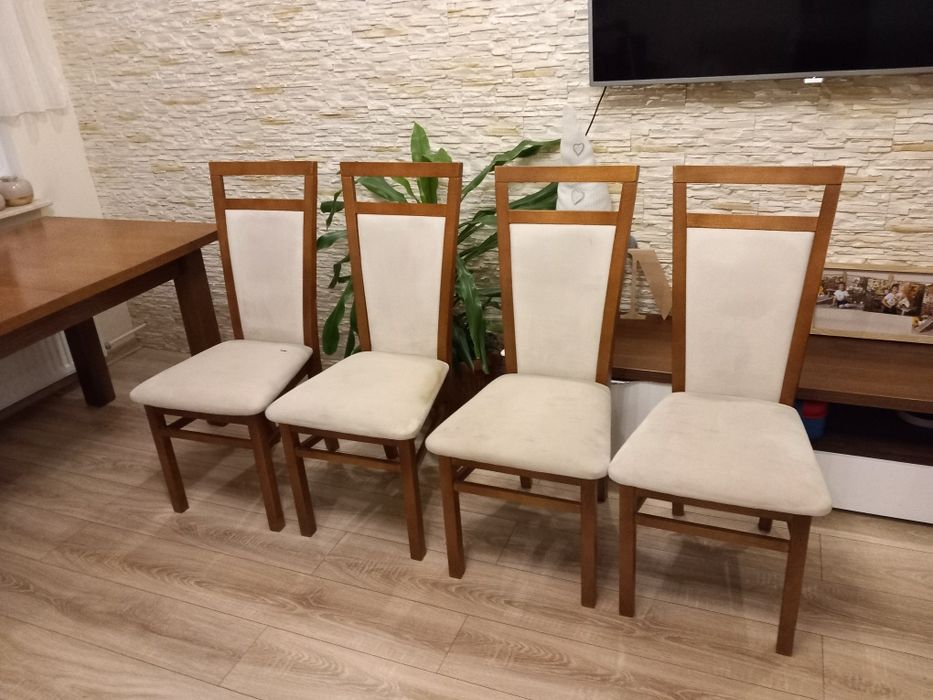 Stół drewniany + 4 krzesła