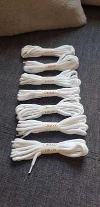 Zestaw białych sznurówek 110cm