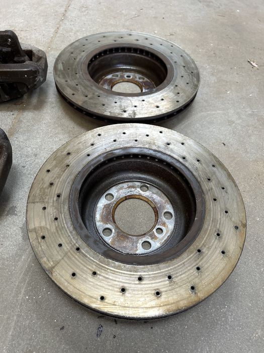 Hamulce Tarcze Zaciski Klocki Bmw F10 F11 530d n57 Komplet