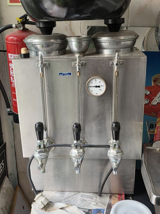 Dispensador de bebidas quentes hotel