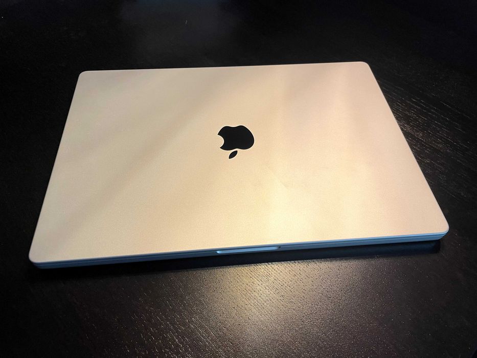 MacBook Pro 16” - Apple M2 Max (03/2023)