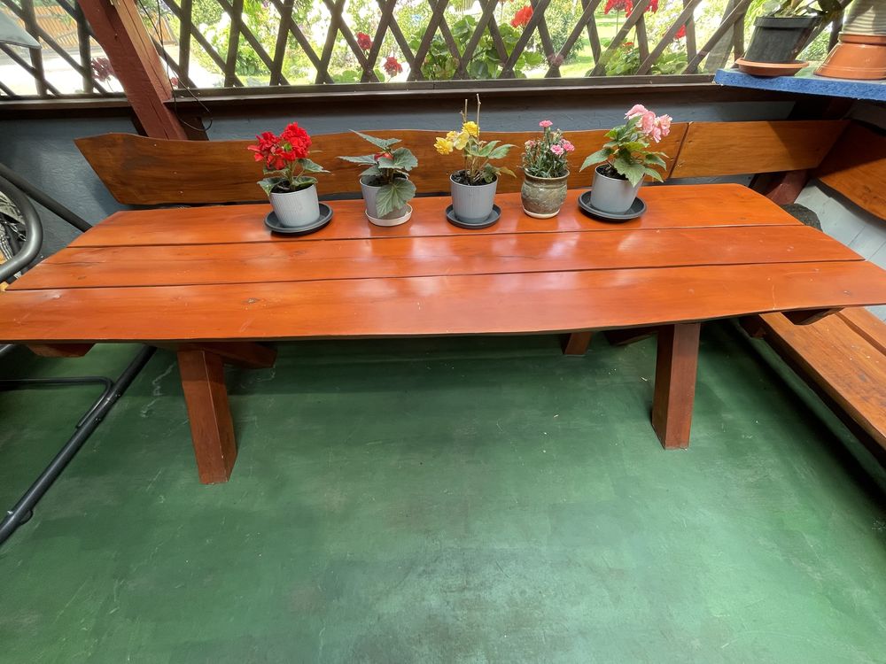 Stół z drewna - buk, nogi - sosna