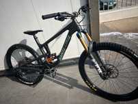 Santa Cruz nomad