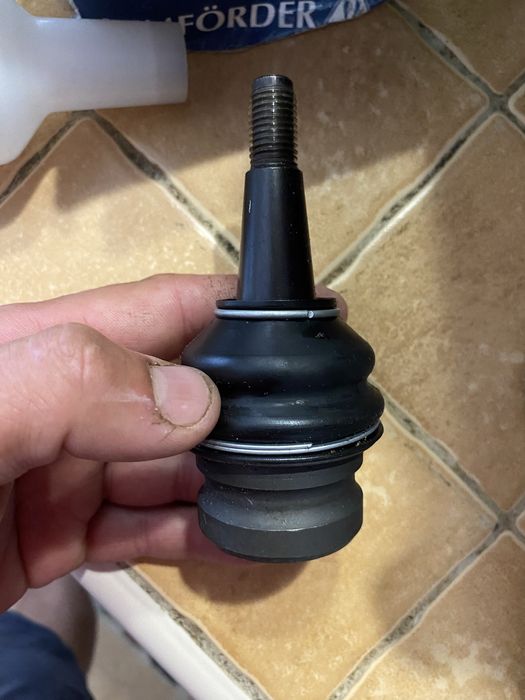 Lemforder 3689901 кульова опора нижня