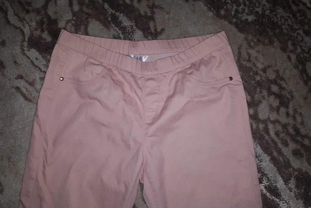 Spodnie pudrowy róż