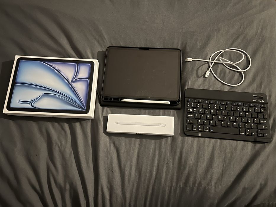 iPad Air 11” 2024, 128GB + Pencil + Etui z klawiaturą + szkło