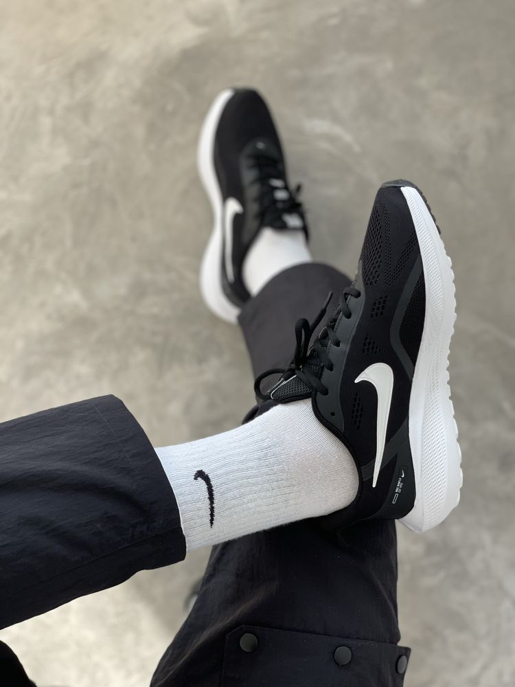 Кросовки - Кросівки Nike Winflo Black&White