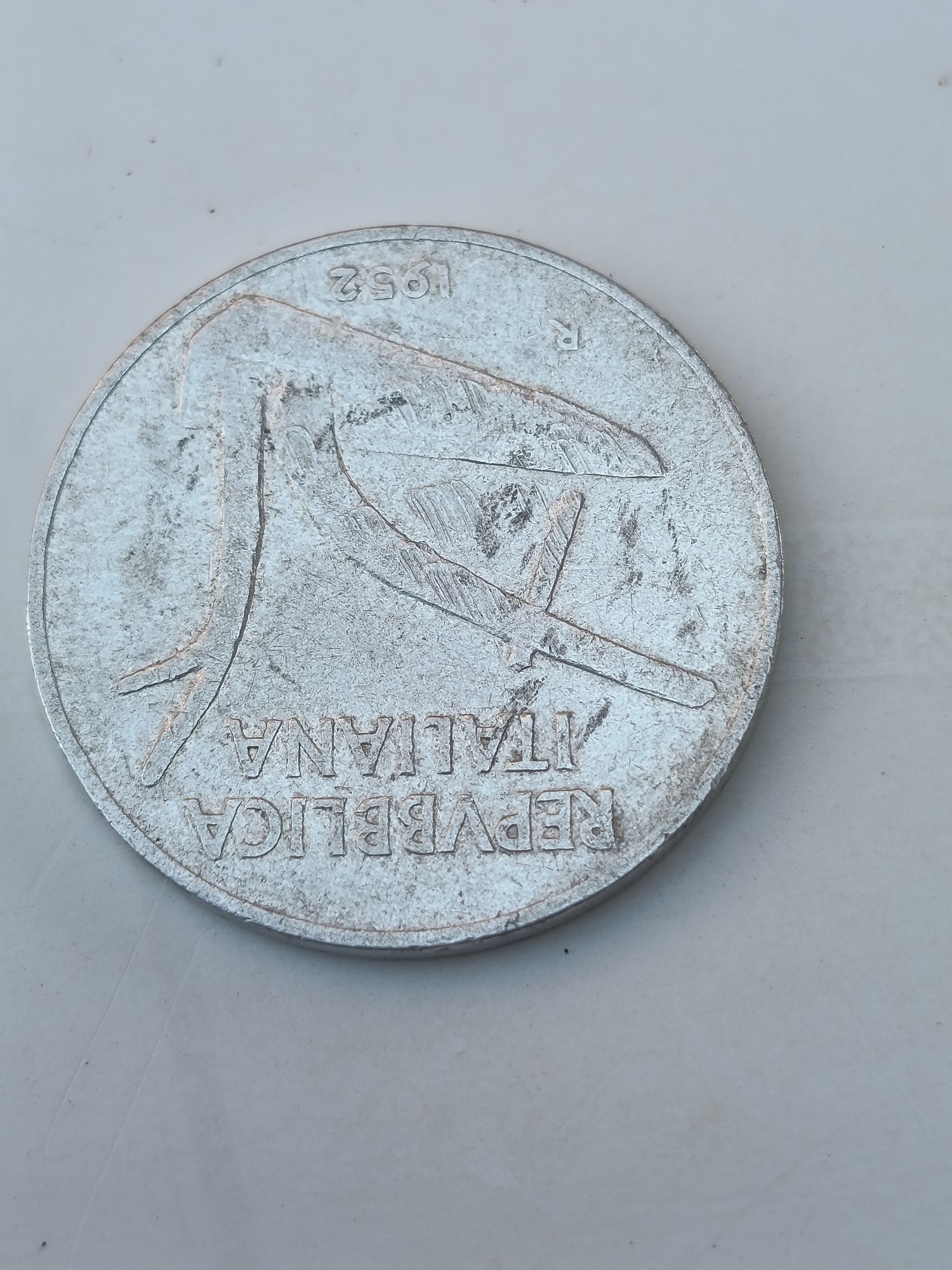moeda  10 liras1 952