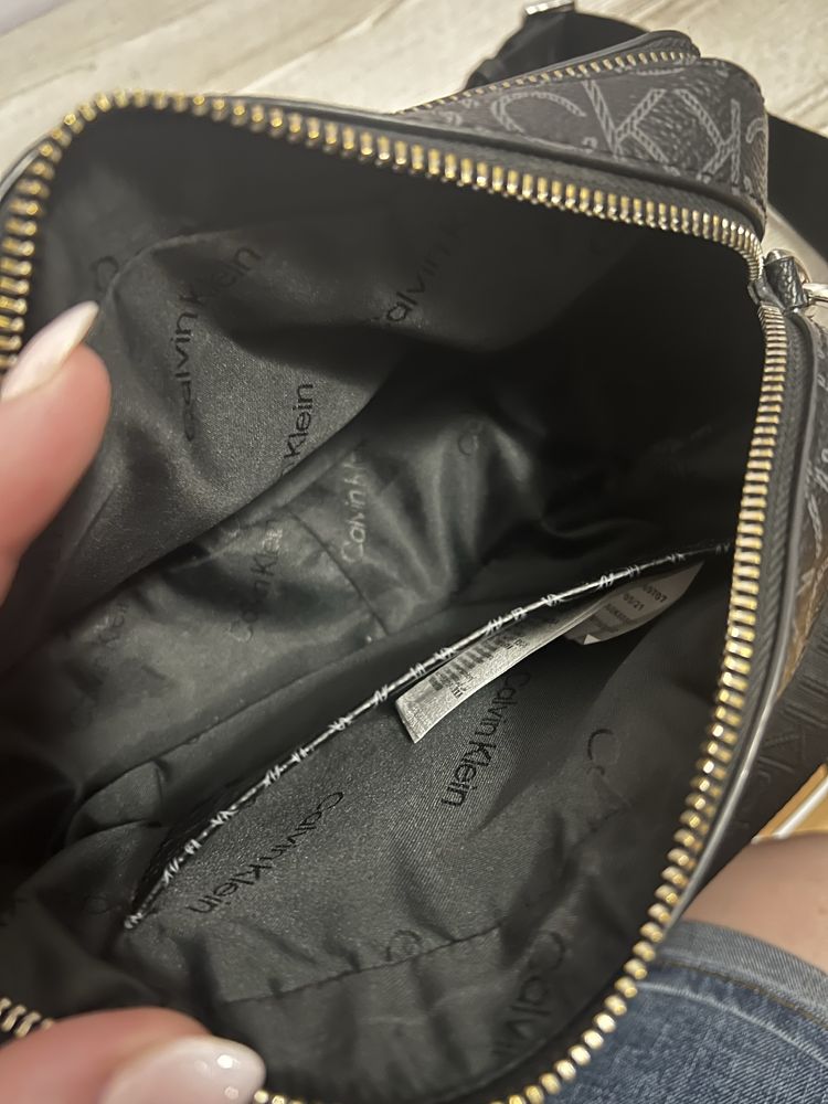 CK Oryginalna Calvin Klein  listonoszka Camera Bag stan idealny