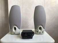 Colunas JBL Pro com controle de volume