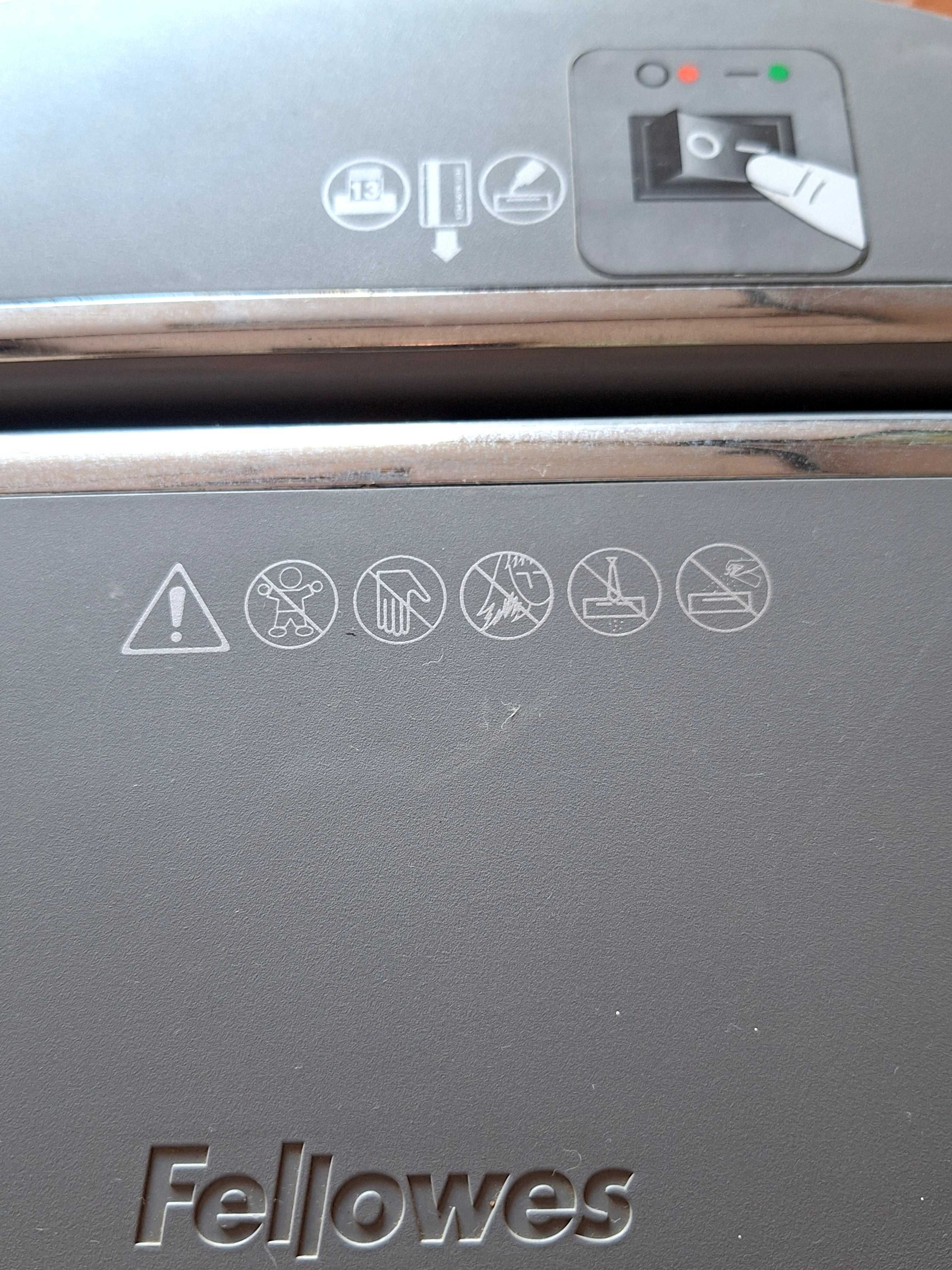 Destruidora de papel Fellowes