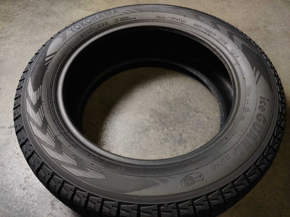 Yokohama R18 225 60 зимові шини вживані але добрі ще