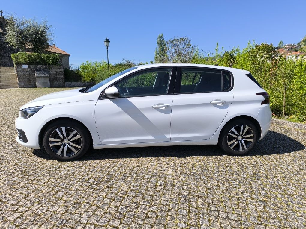Peugeot 308 1.5HDI ano 2018