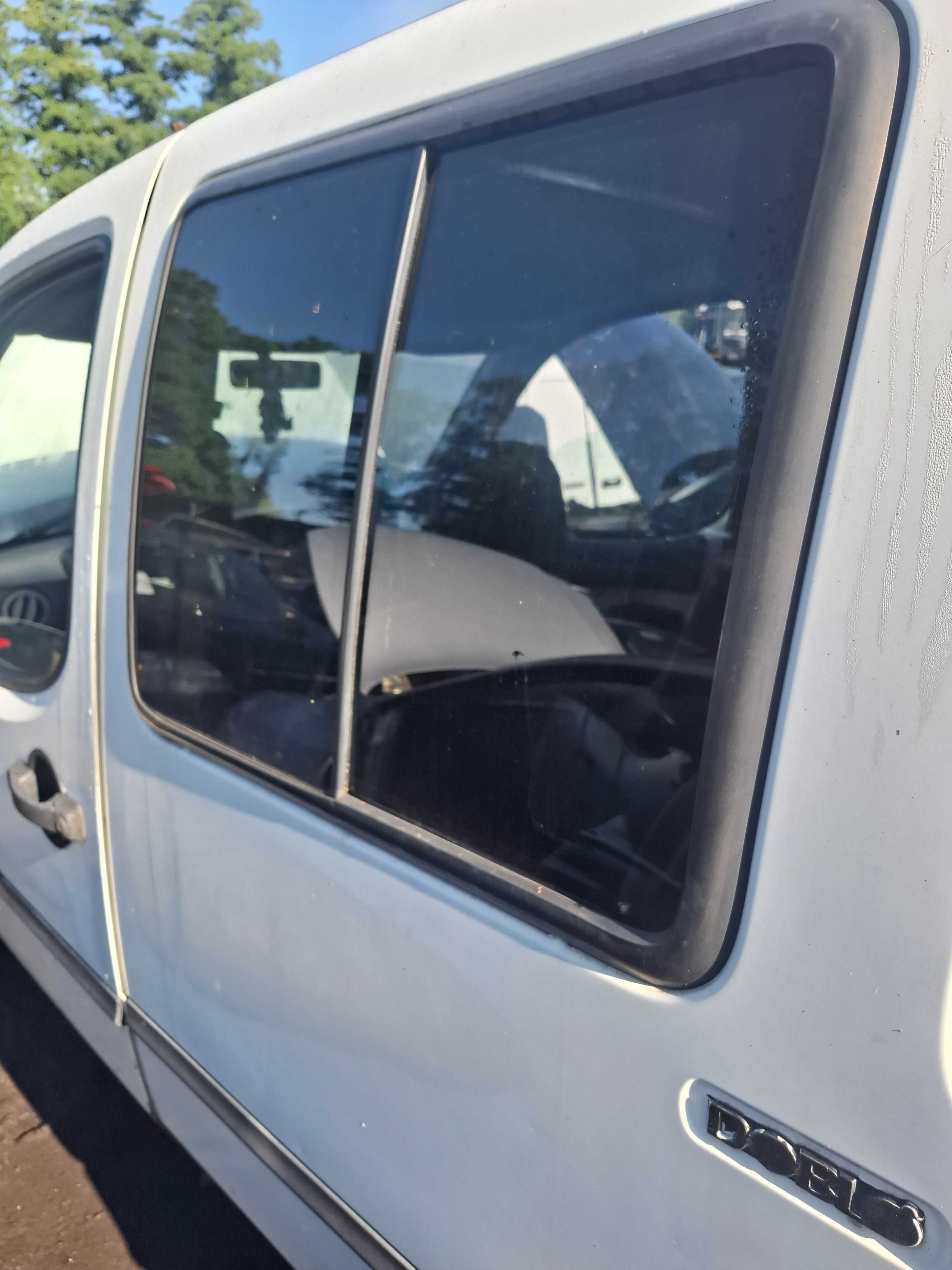 Szyba boczna przesuwna Fiat Doblo