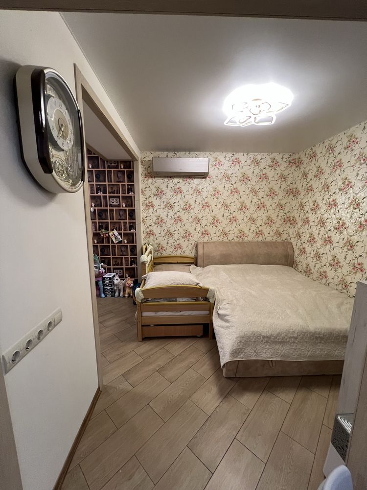 Продам 1 кімнатну квартиру в Набережний квартал