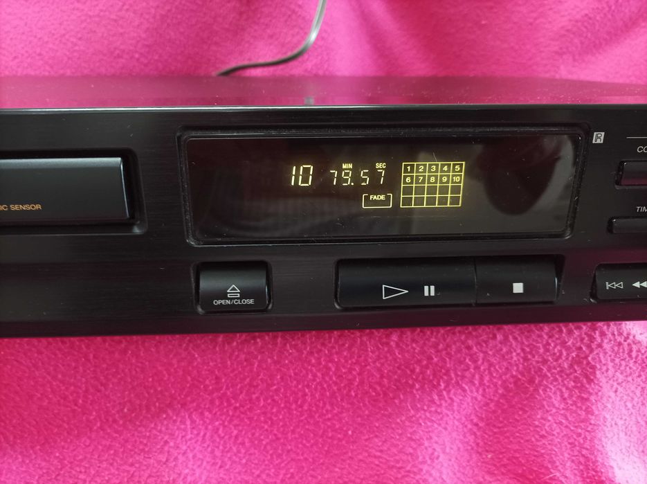 Sony CDP-312 - Compact Disc Player - Com Controlo Remoto - Vintage
