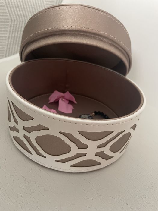 Декоративна коробка скринька для косметики, прикрас та ін