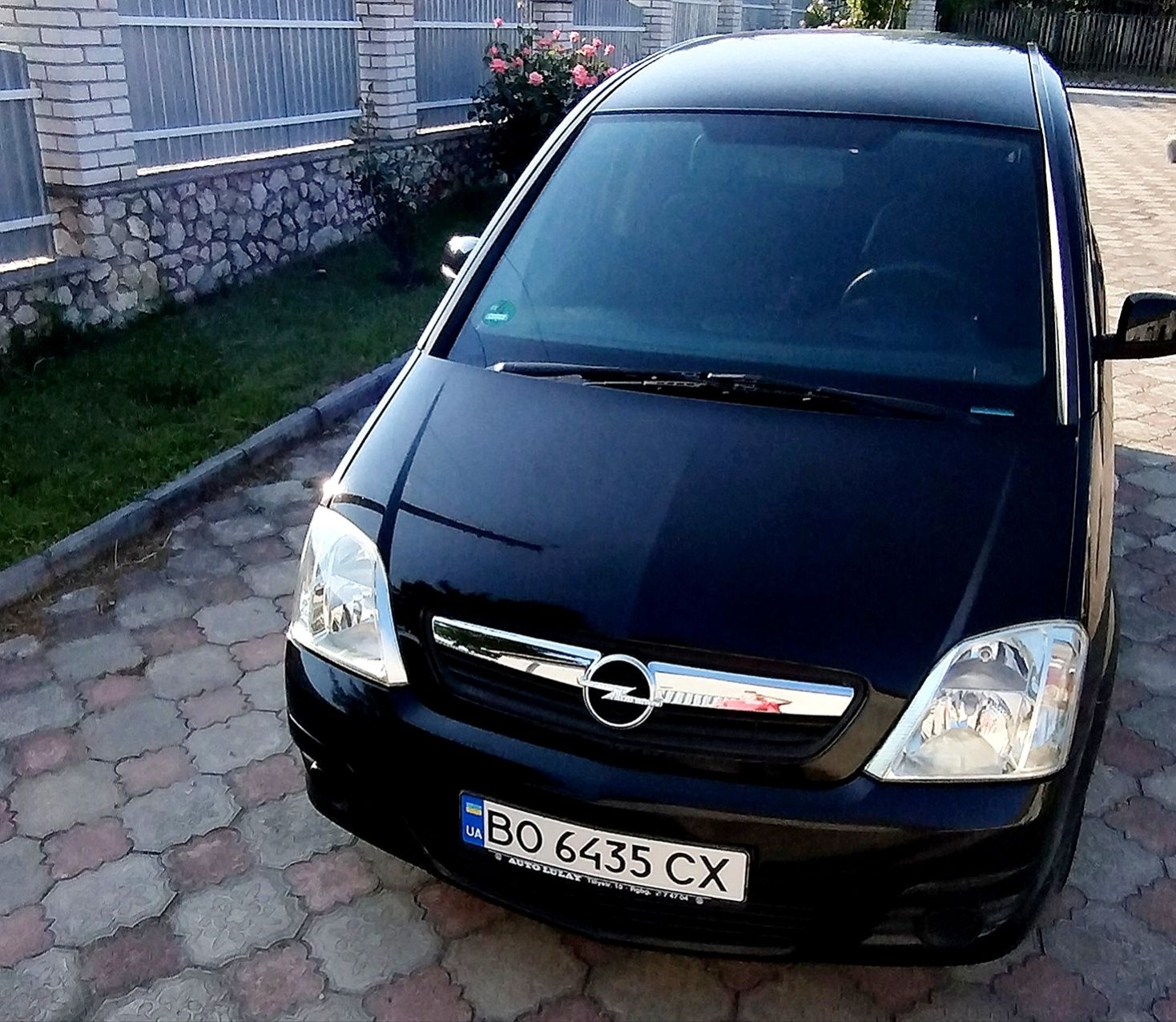 Opel meriva 1.6  бензин